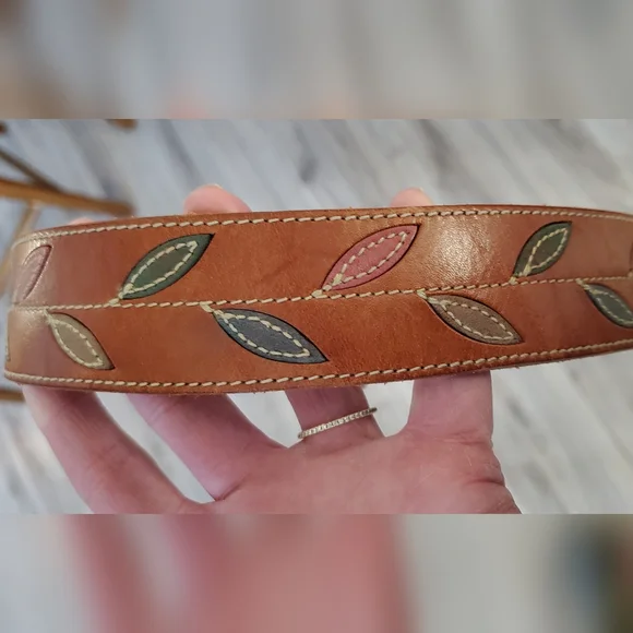 Vintage GAP Leather Leaf Inlay Belt, Saddle Brown, Brass Buckle, Medium, EUC - Picture 4 of 14